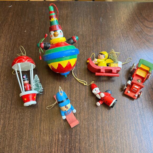 Lot of 6 VTG  Wooden Ornaments 60s 70s Japan Spain penguin Santa sled - Picture 1 of 14